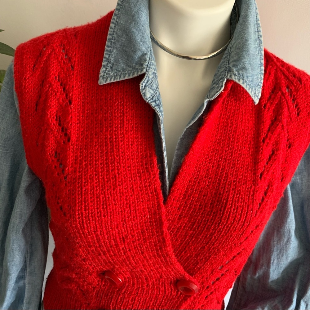 k n i t :: Vintage Hand Made Cable Knit Pointelle Sweater Vest - Picture 3 of 12